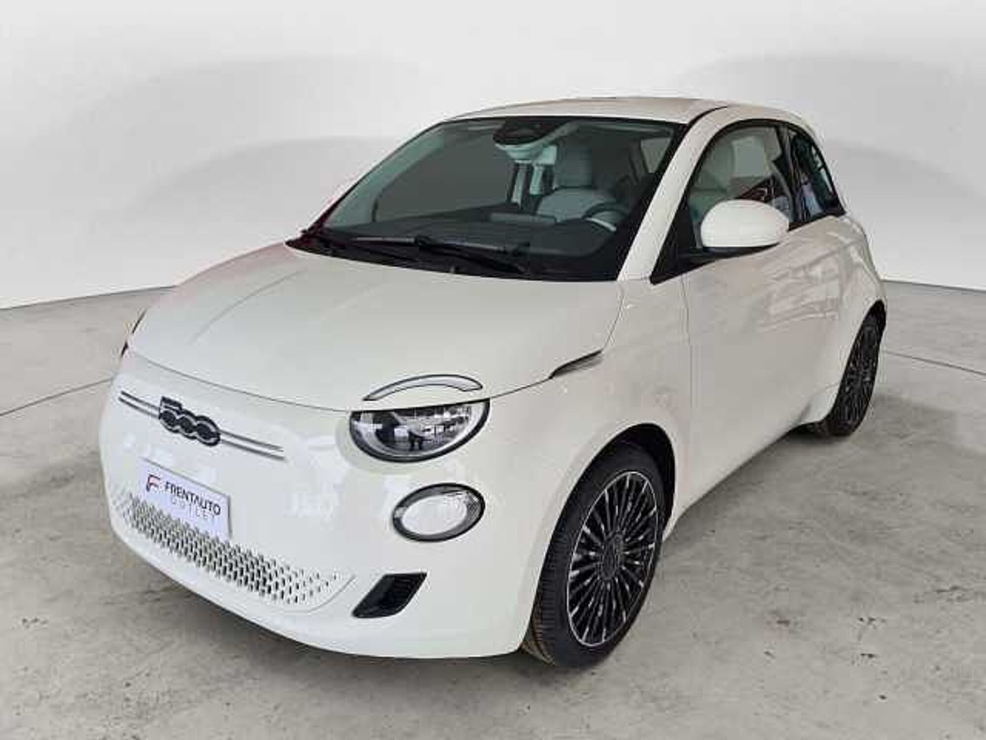 Fiat 500e Icon 3+1 23,65 kWh del 2022 usata a Ancona