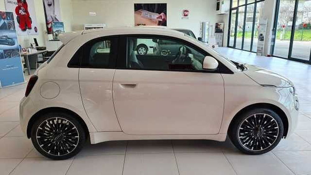 Fiat 500e usata a Ancona (5)