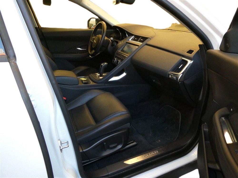 Jaguar E-Pace 2.0D 150 CV AWD aut. S  del 2019 usata a Sesto San Giovanni (5)