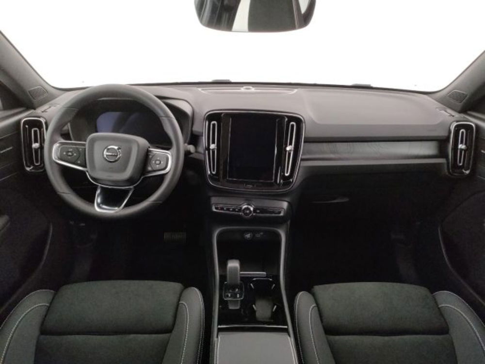 Volvo C40 nuova a Modena (12)