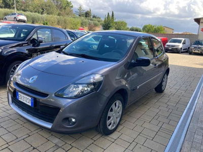 Renault Clio 1.2 16V 3 porte Luxe  del 2011 usata a Cortona