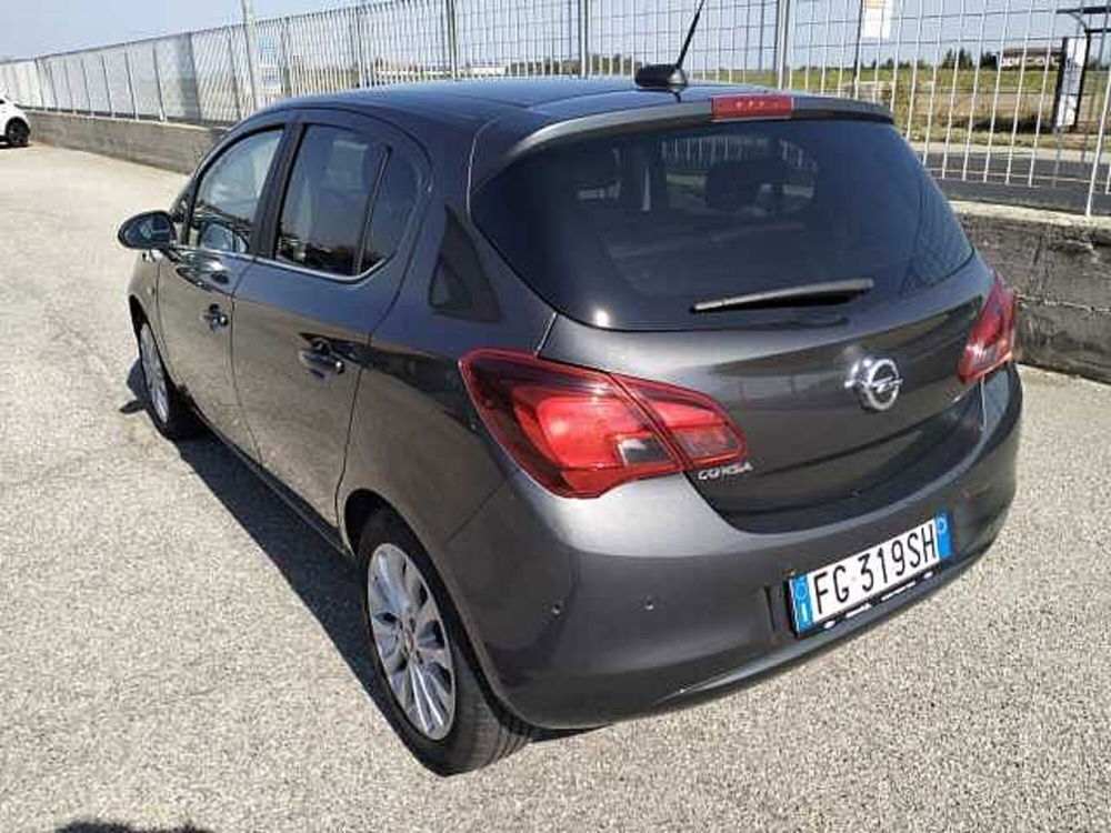 Opel Corsa usata a Milano (7)