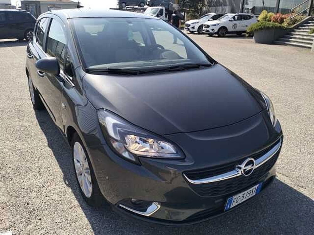 Opel Corsa usata a Milano (8)