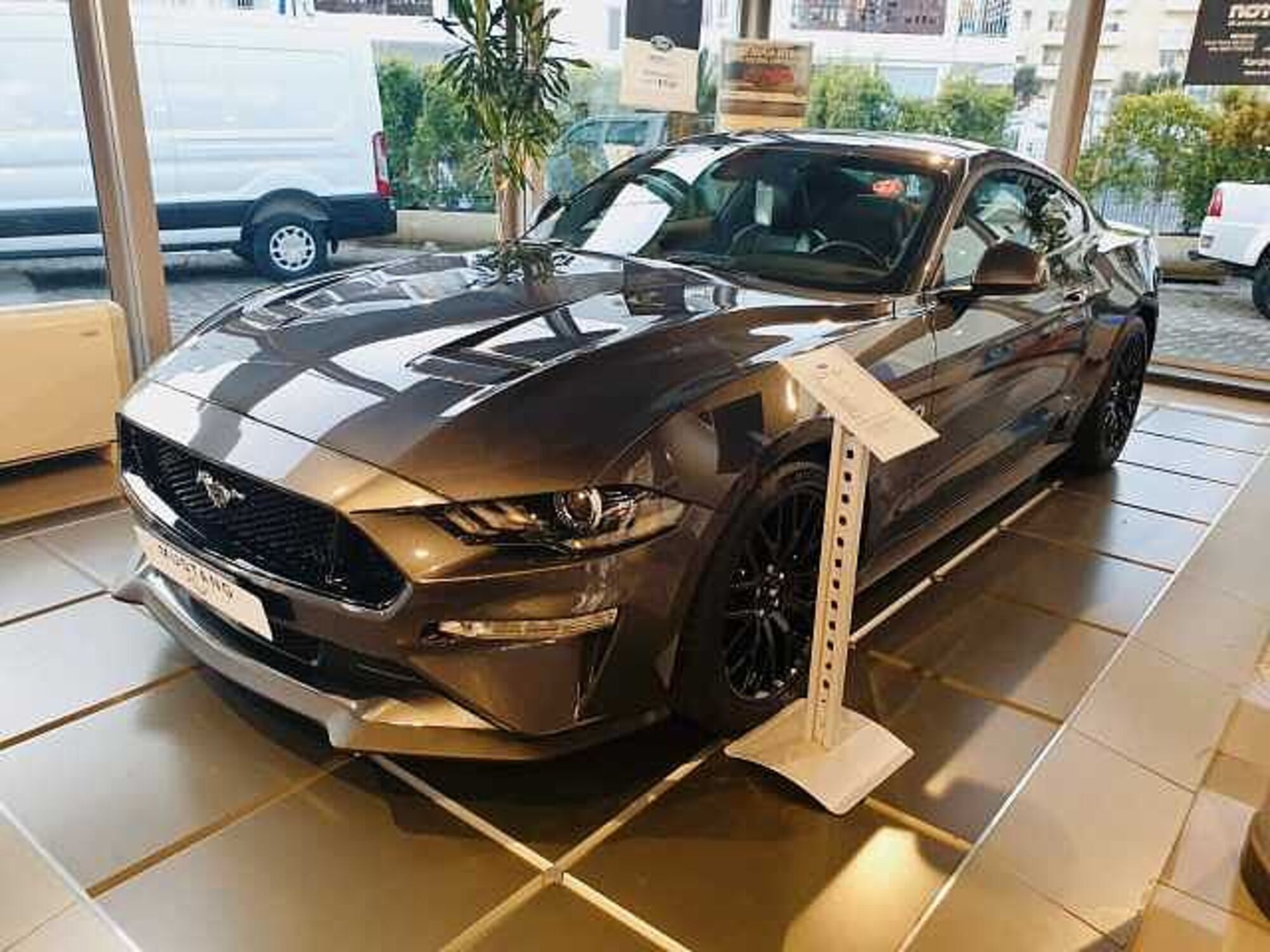 Ford Mustang Coup&eacute; Fastback 5.0 V8 TiVCT GT  del 2019 usata a Monopoli