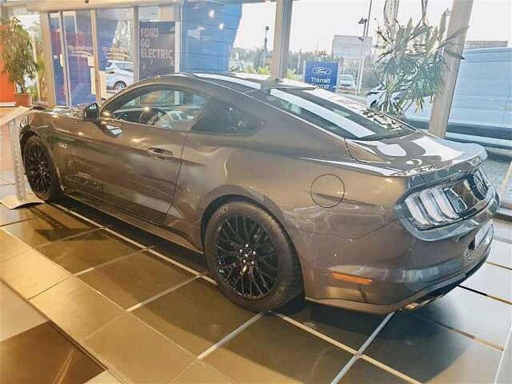 Ford Mustang Coupé Fastback 5.0 V8 TiVCT GT  del 2019 usata a Monopoli (5)