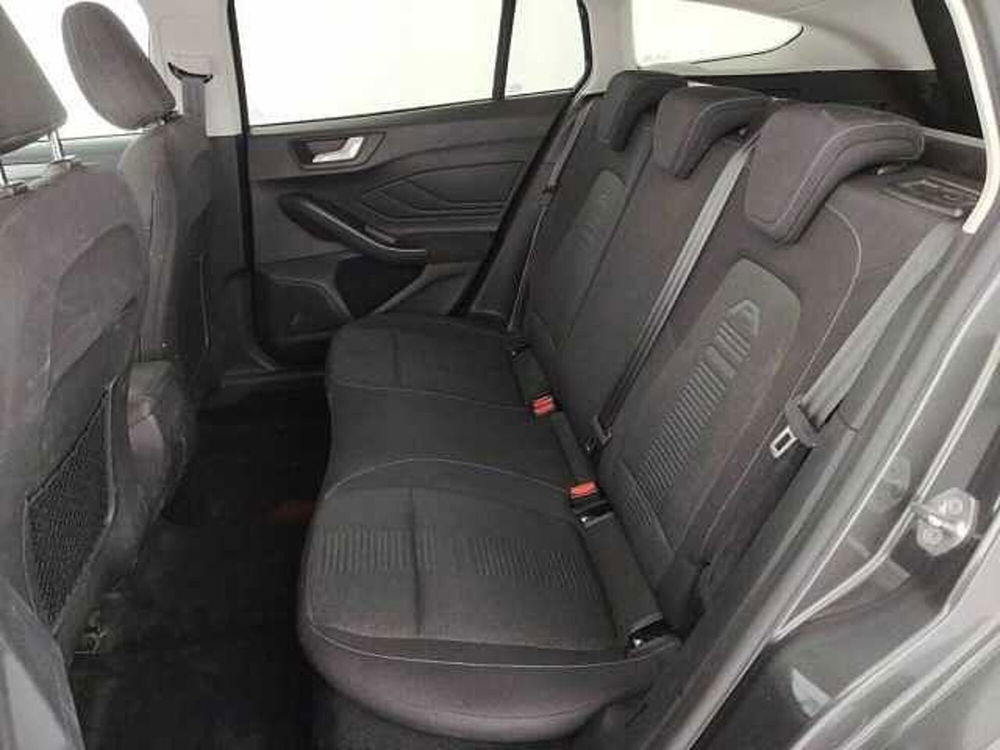 Ford Focus Station Wagon usata a Torino (18)