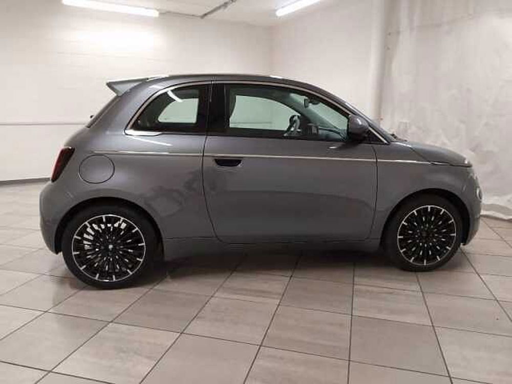 Fiat 500e nuova a Cuneo (4)