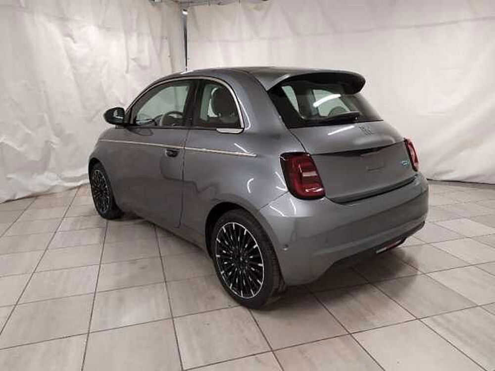 Fiat 500e nuova a Cuneo (7)