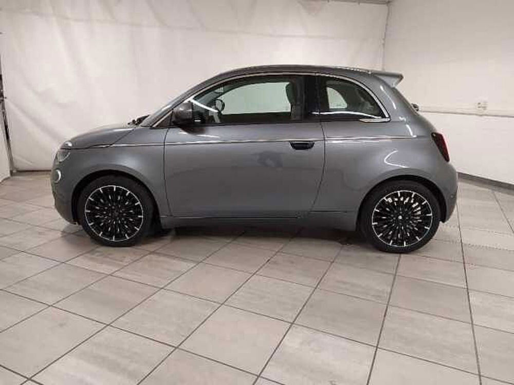 Fiat 500e nuova a Cuneo (8)