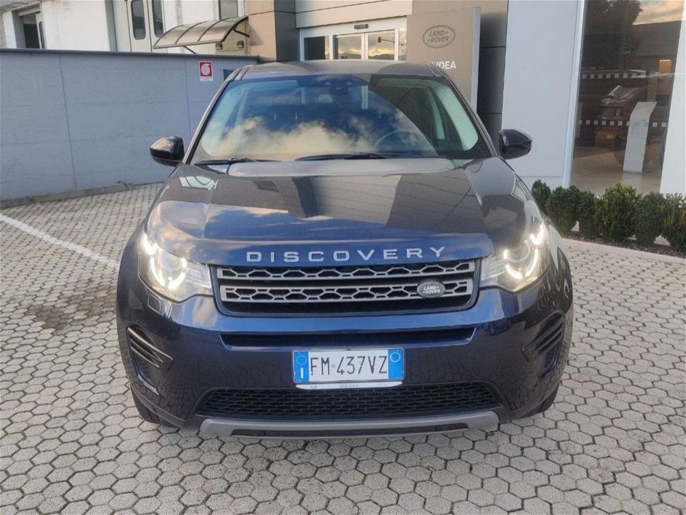 Land Rover Discovery Sport 2.0 TD4 150 CV SE  del 2018 usata a Savona (2)