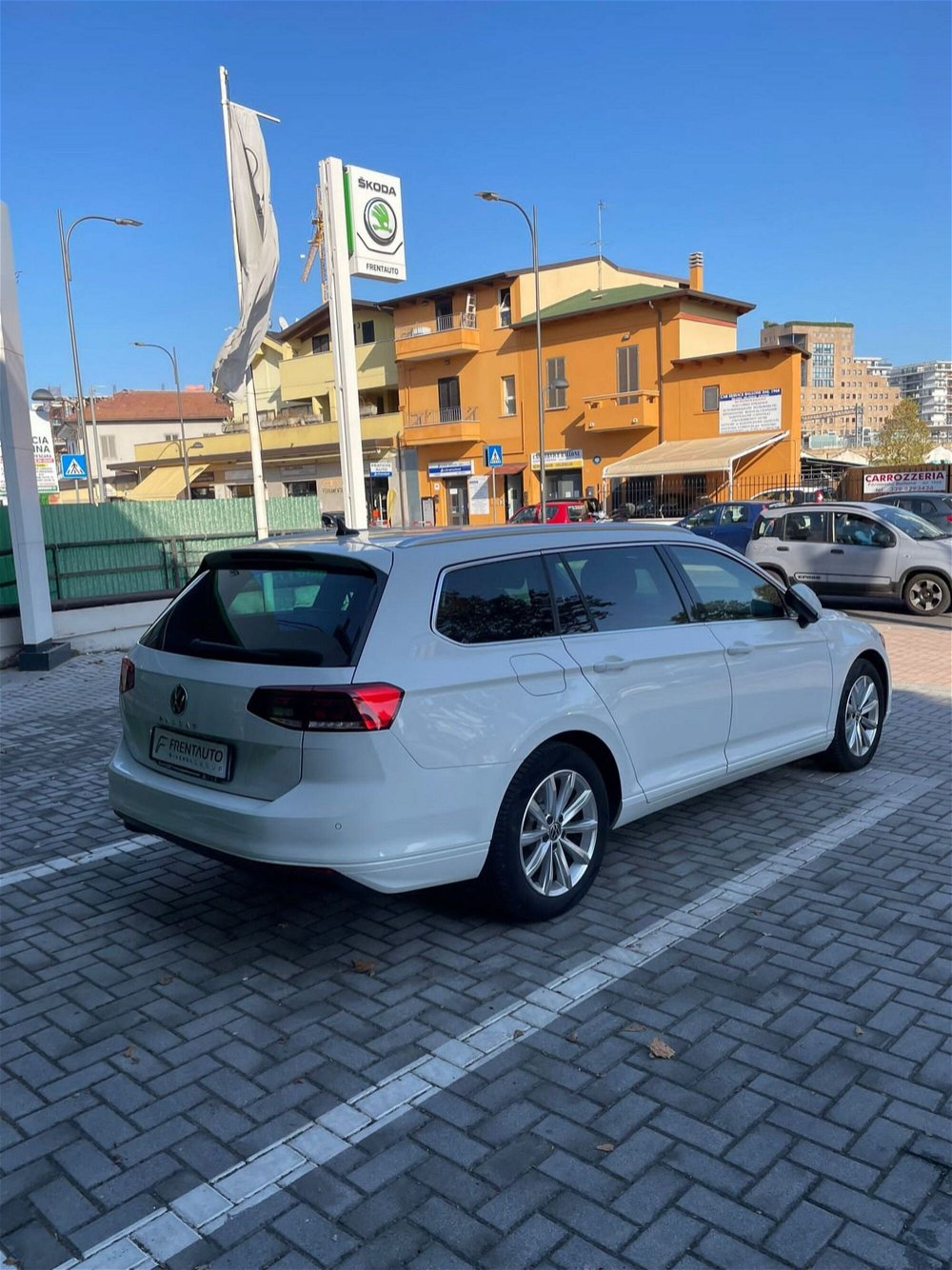 Volkswagen Passat Variant 2.0 TDI SCR 122 CV EVO DSG Business del 2021 usata a Pescara (5)