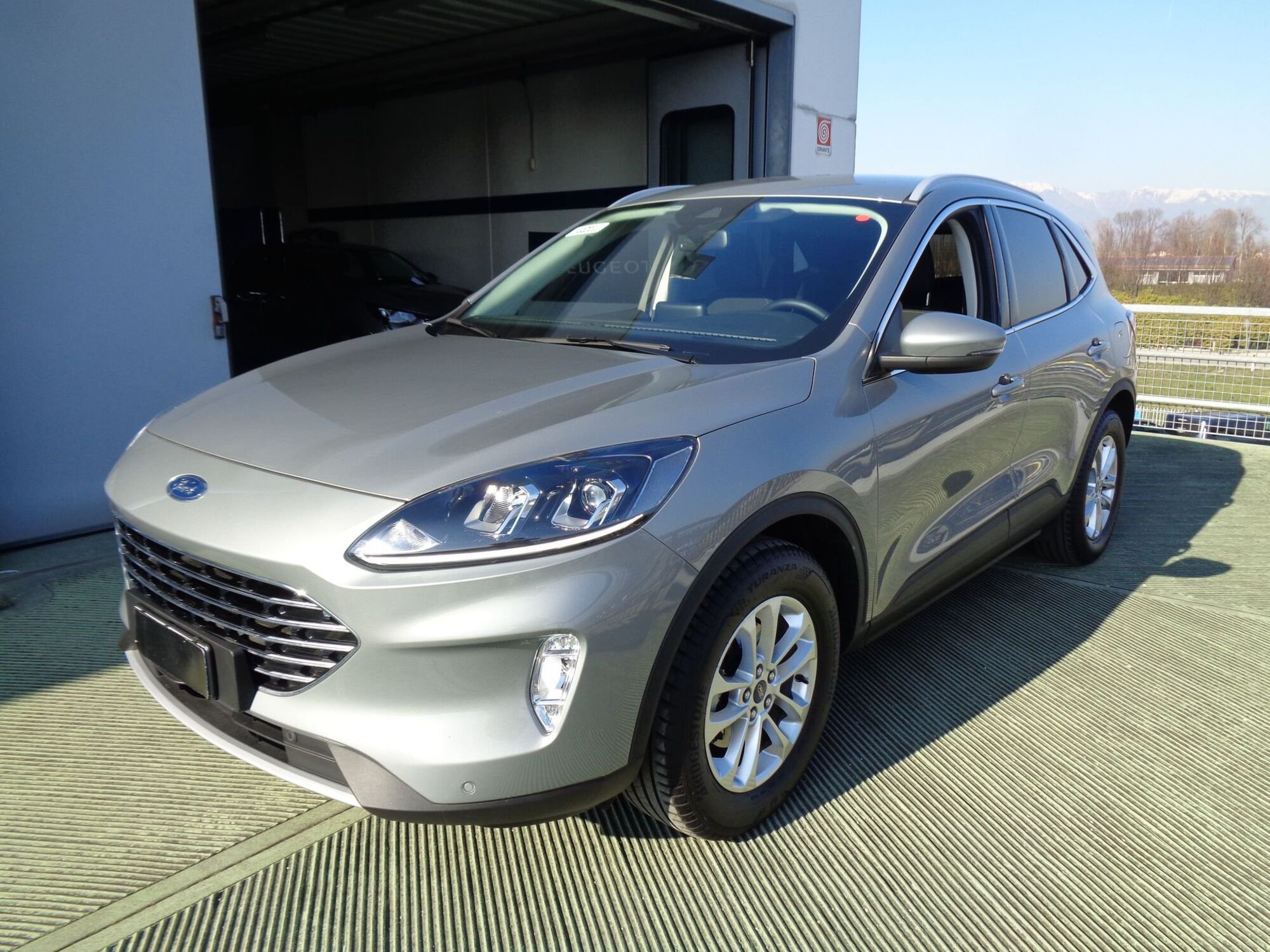 Ford Kuga 1.5 EcoBoost 150 CV 2WD Titanium  del 2020 usata a Montebelluna