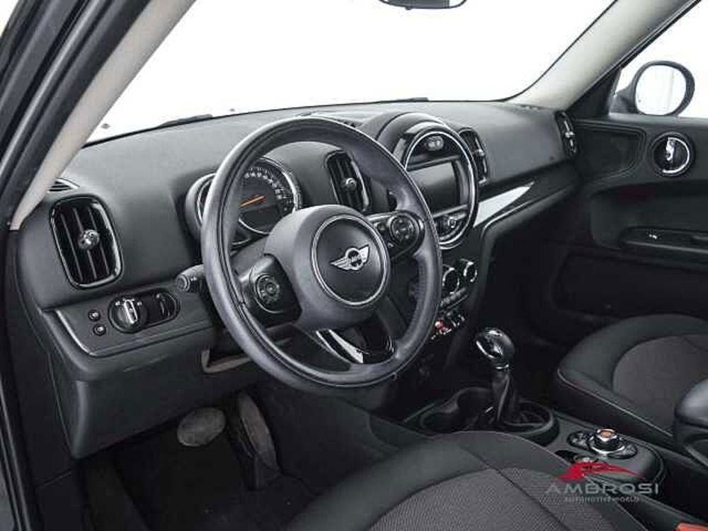 MINI Mini Countryman usata a Viterbo (8)