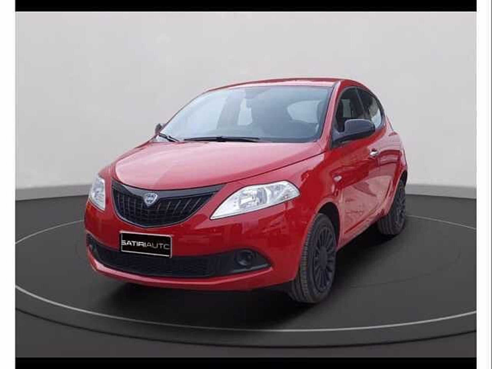 Lancia Ypsilon 1.0 FireFly 5 porte S&amp;S Hybrid Ecochic Silver  nuova a Gualdo Tadino