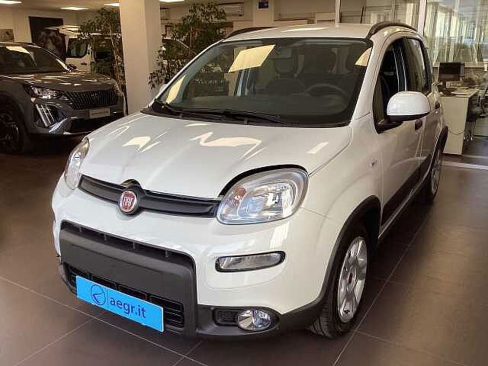 Fiat Panda Cross nuova a Roma