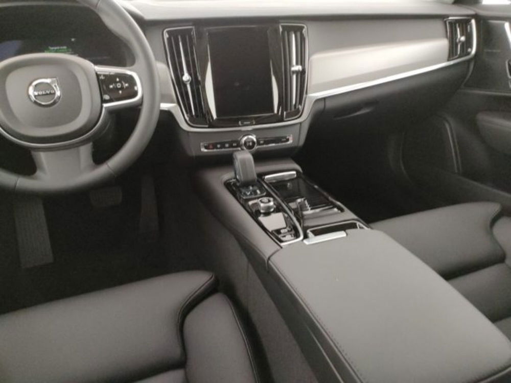 Volvo S90 nuova a Modena (13)