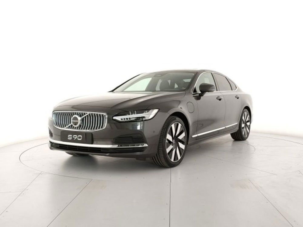 Volvo S90 nuova a Modena (2)