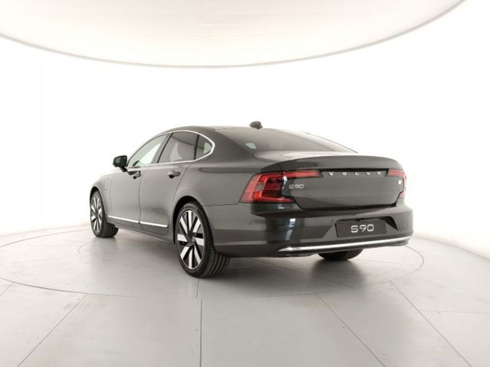 Volvo S90 nuova a Modena (3)