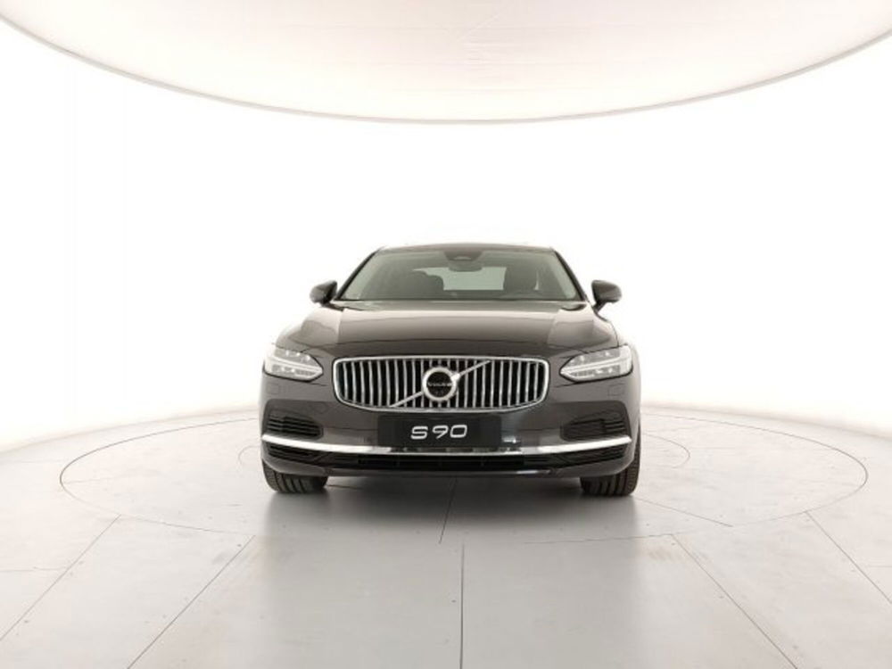 Volvo S90 nuova a Modena (7)