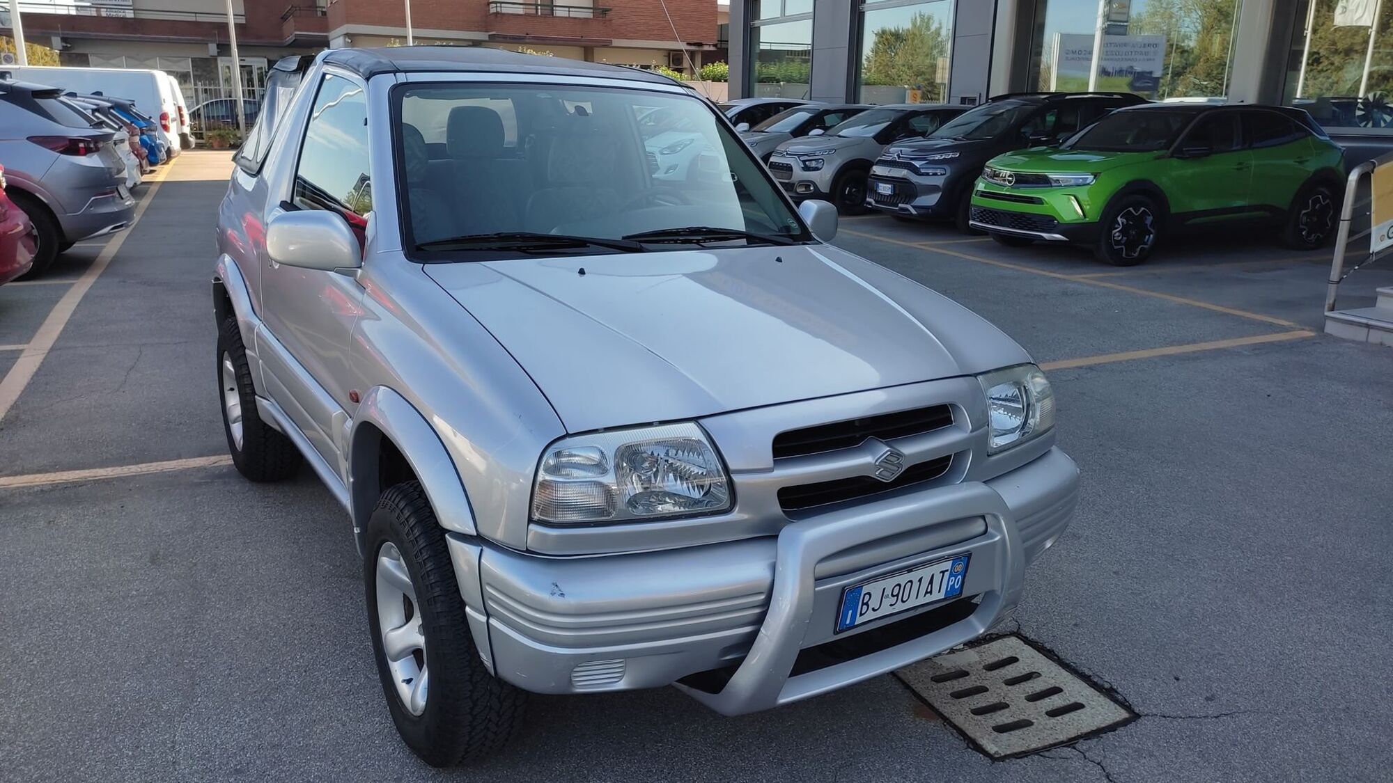 Suzuki Grand Vitara 16V cat 3 porte Cabriolet  del 2000 usata a Prato