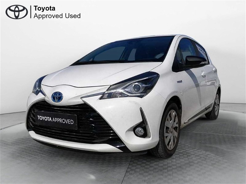 Toyota Yaris 1.5 Hybrid 5 porte Active my 14 del 2020 usata a Pisa