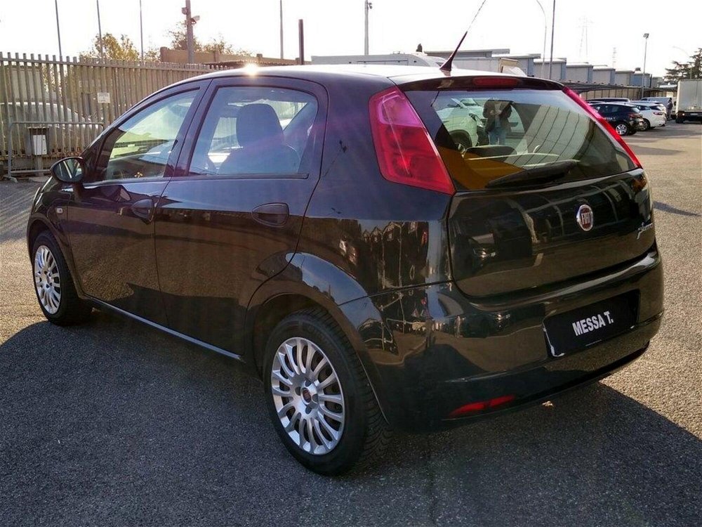 Fiat Punto 1.3 MJT II 75 CV 5 porte Lounge  del 2013 usata a Monza (3)