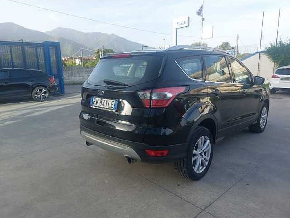 Ford Kuga 1.5 EcoBlue 120 CV 2WD Titanium  del 2019 usata a Salerno (2)