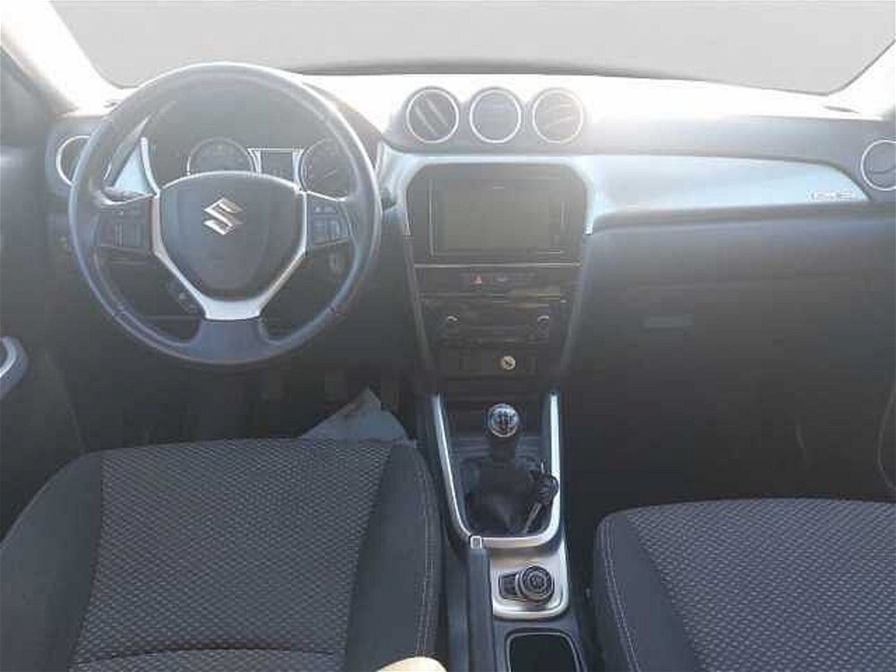 Suzuki Vitara 1.6 VVT 4WD AllGrip V-Cool del 2017 usata a Livorno (4)