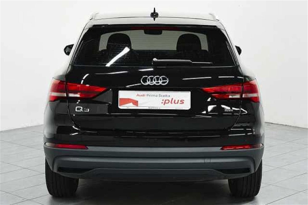 Audi Q3 35 1.5 tfsi Business del 2020 usata a Barni (4)
