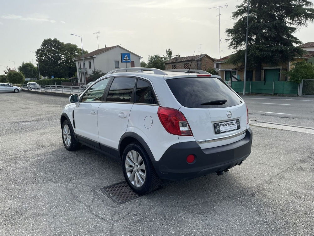 Opel Antara 2.0 CDTI 170CV Start&Stop Cosmo Plus del 2016 usata a Piacenza (3)