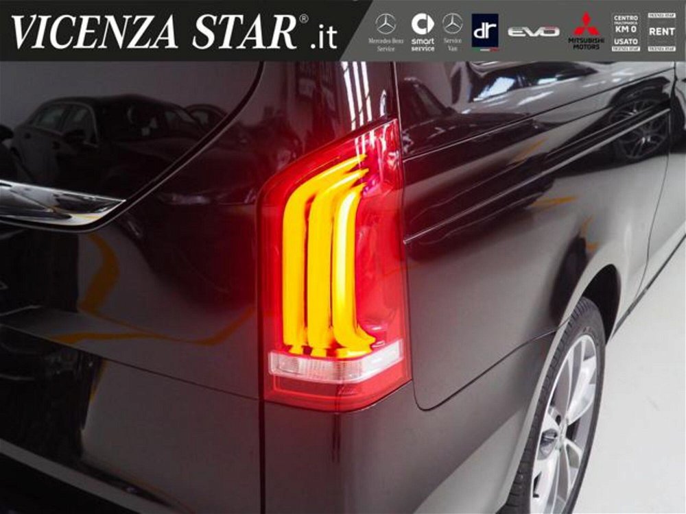 Mercedes-Benz Classe V 300 d Automatic Sport Extralong del 2022 usata a Altavilla Vicentina (4)