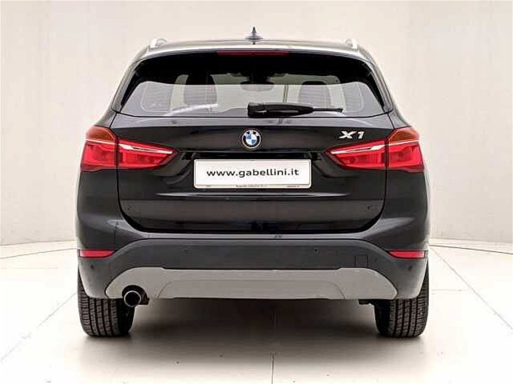 BMW X1 sDrive18d xLine  del 2015 usata a Pesaro (5)