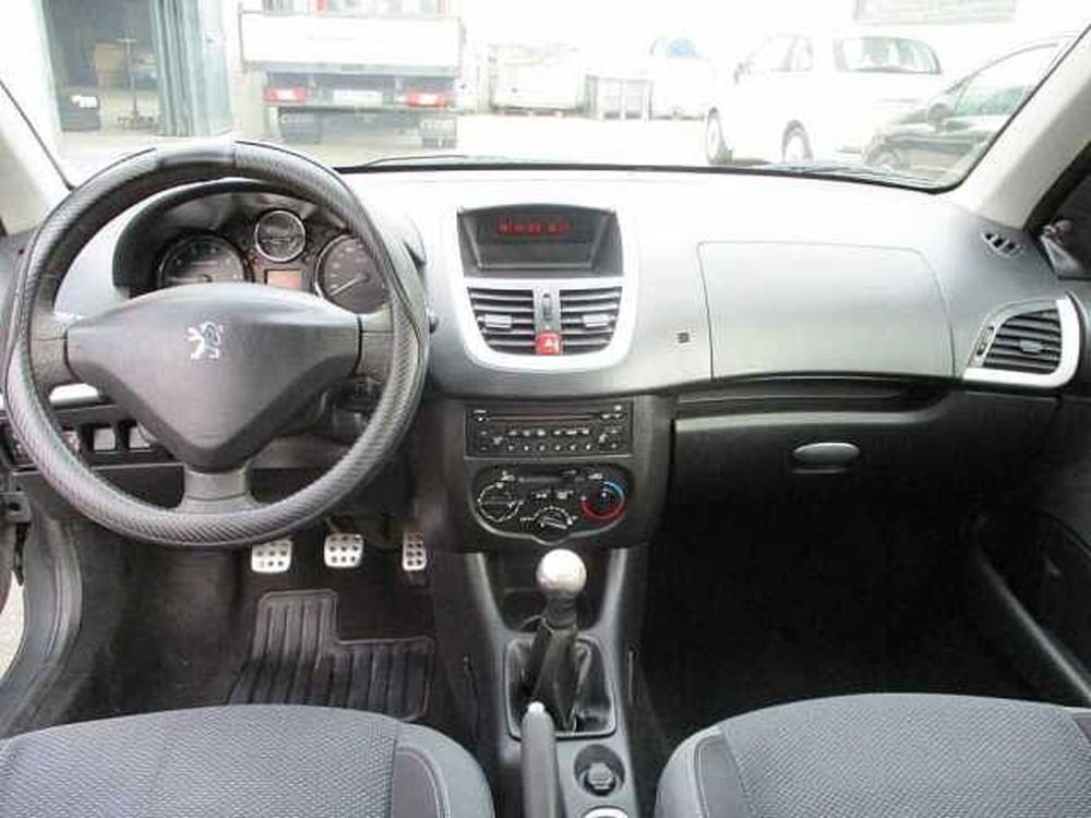 Peugeot 206 usata a Roma (8)