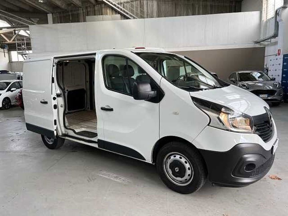 Renault Trafic Furgone usata a Milano (9)