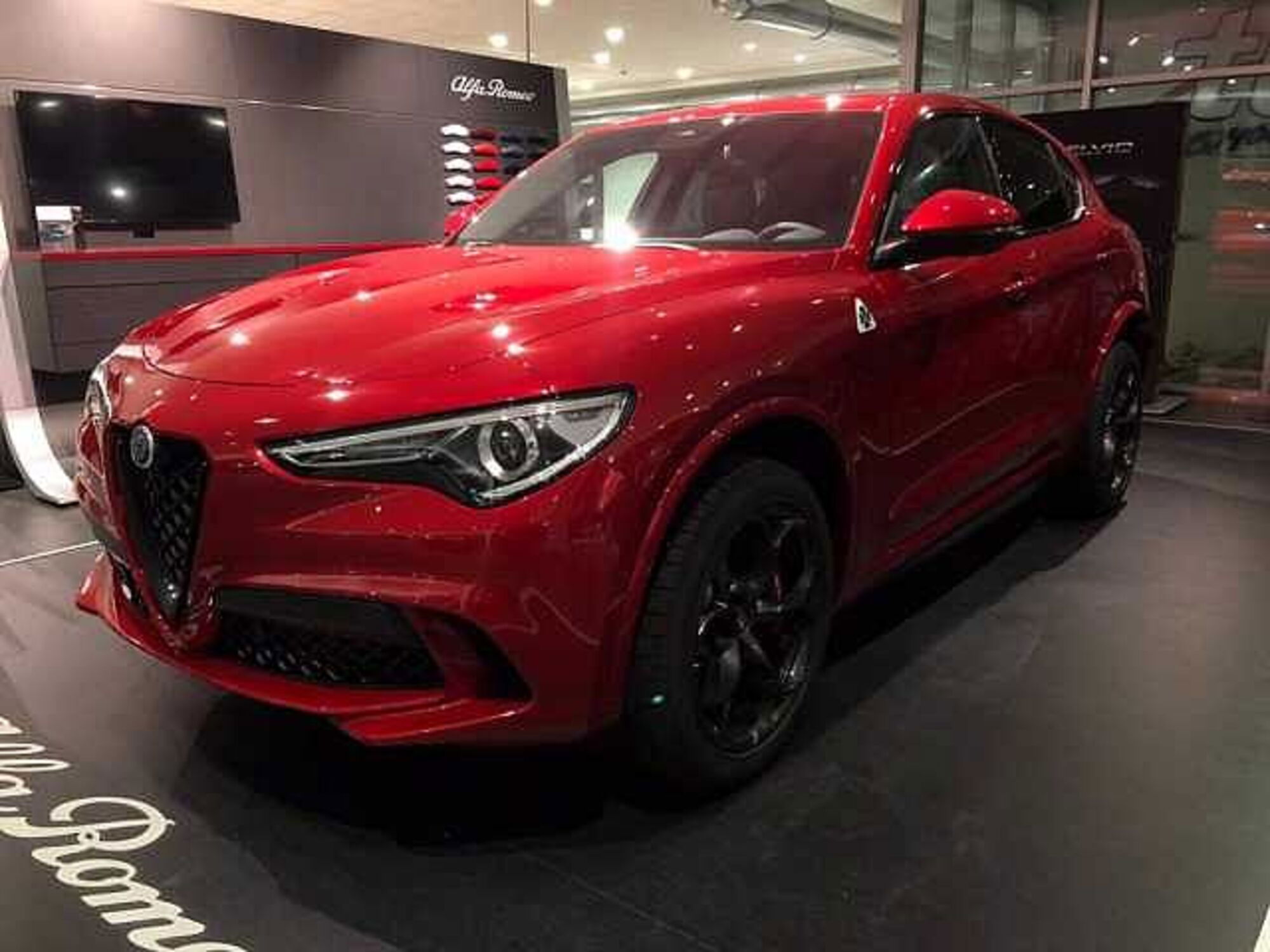 Alfa Romeo Stelvio Stelvio 2.9 Bi-Turbo V6 510 CV AT8 Quadrifoglio  del 2021 usata a Cuneo