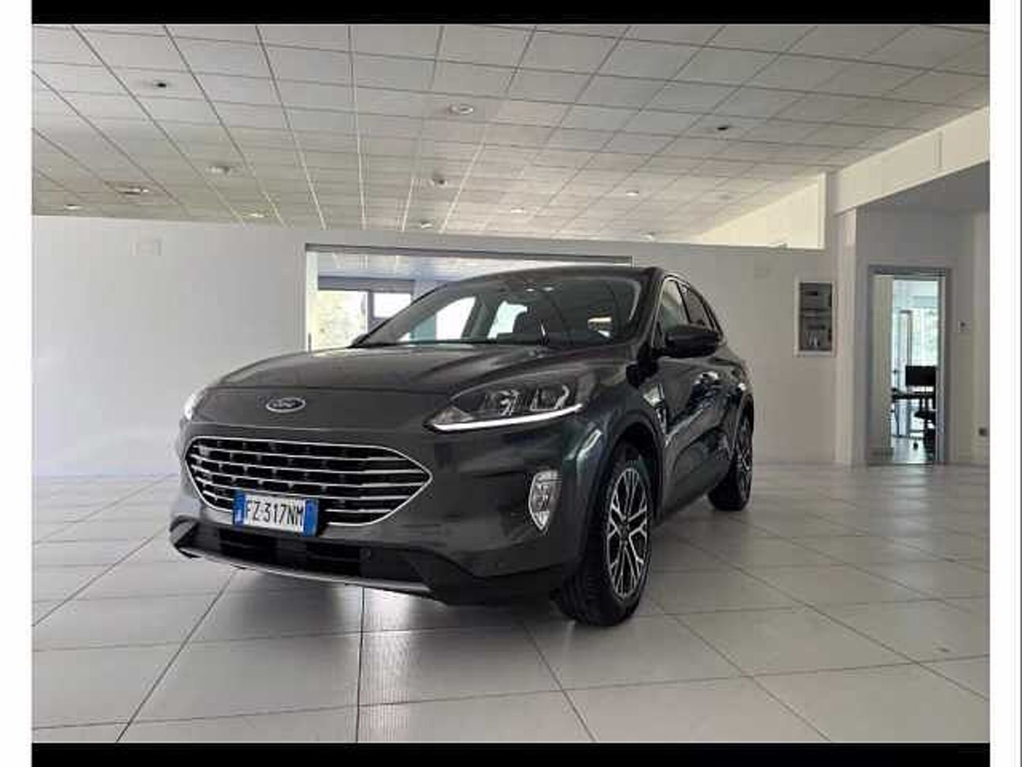 Ford Kuga 2.5 Plug In Hybrid 225 CV CVT 2WD Titanium  del 2020 usata a Gualdo Tadino