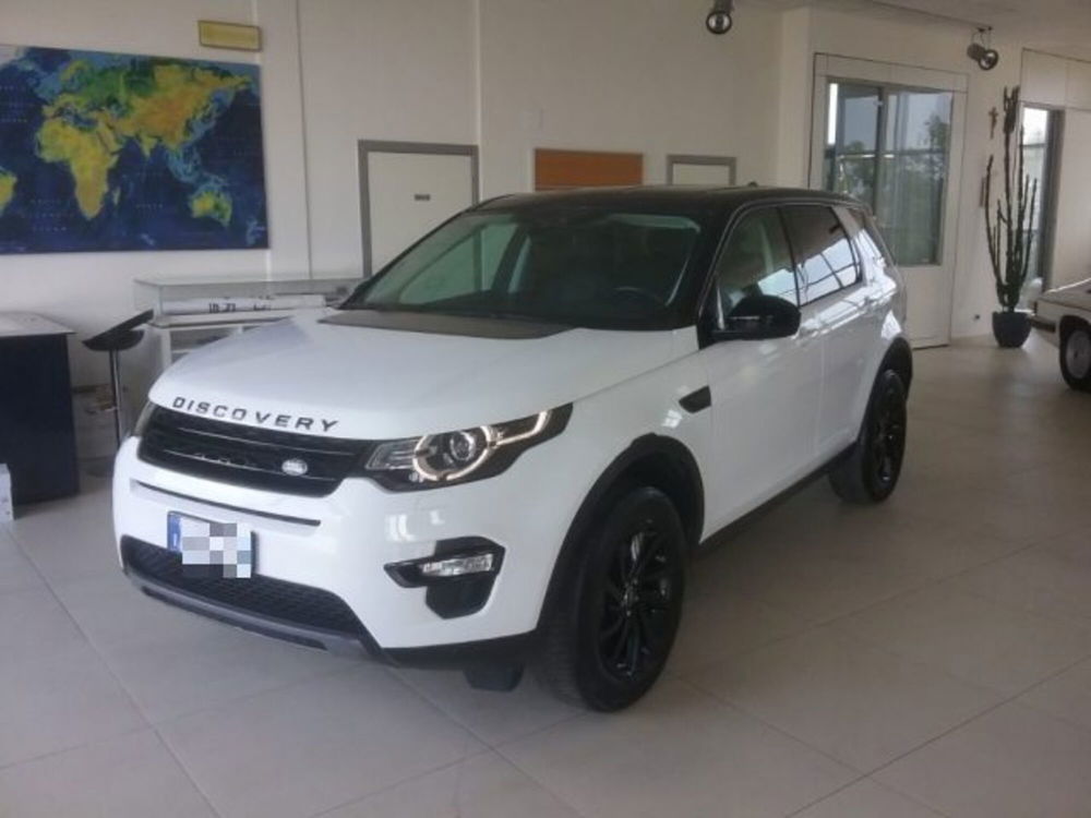 Land Rover Discovery Sport 2.0 TD4 150 CV SE  del 2019 usata a Macerata