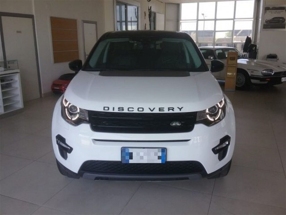 Land Rover Discovery Sport 2.0 TD4 150 CV SE  del 2019 usata a Macerata (2)