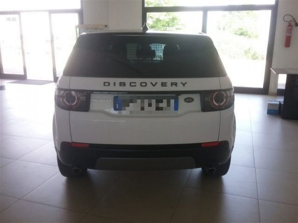 Land Rover Discovery Sport 2.0 TD4 150 CV SE  del 2019 usata a Macerata (5)