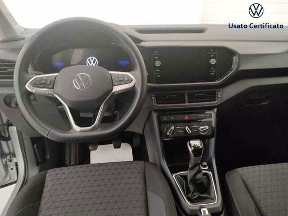 Volkswagen T-Cross usata a Varese (16)