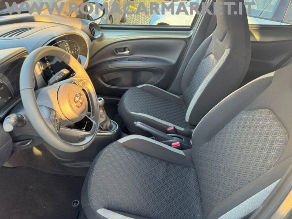 Toyota Aygo X nuova a Roma (8)