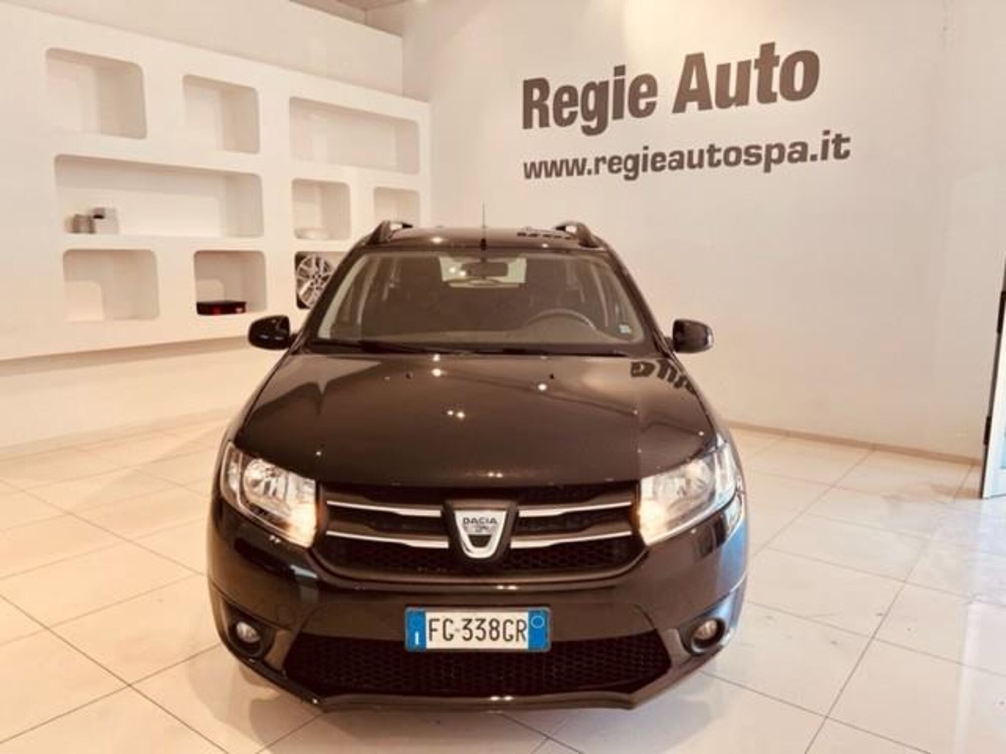 Dacia Logan MCV 1.5 dCi 8V 90CV Laur&eacute;ate  del 2016 usata a Viterbo