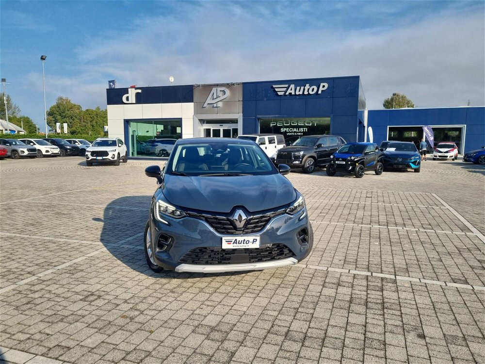 Renault Captur Plug-in Hybrid E-Tech 160 CV Intens  del 2020 usata a Lucca