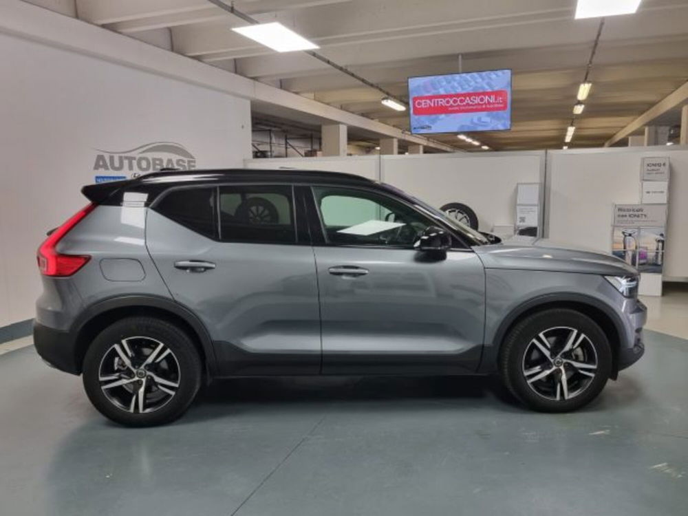 Volvo XC40 D4 AWD Geartronic R-design  del 2018 usata a Brescia (5)