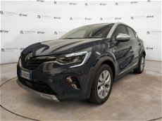 Renault Captur Plug-in Hybrid E-Tech 160 CV Intens del 2021 usata a Trento
