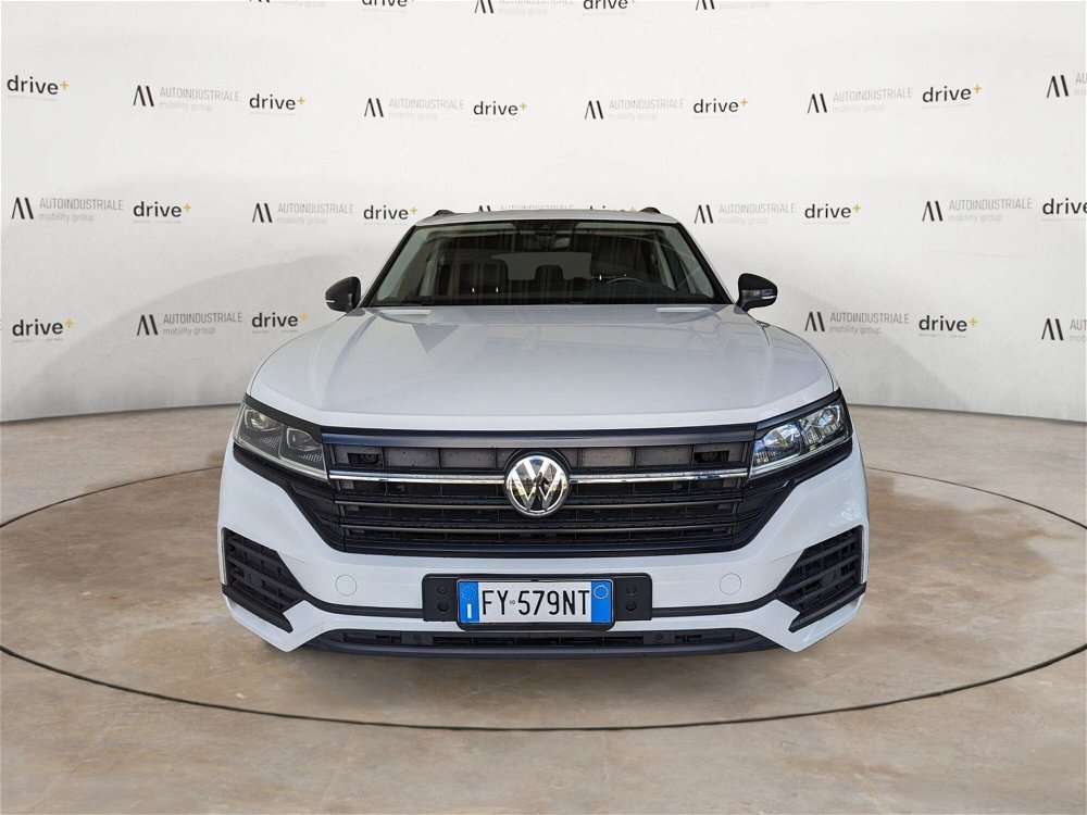 Volkswagen Touareg 3.0 V6 TDI SCR del 2019 usata a Brunico/Bruneck (2)