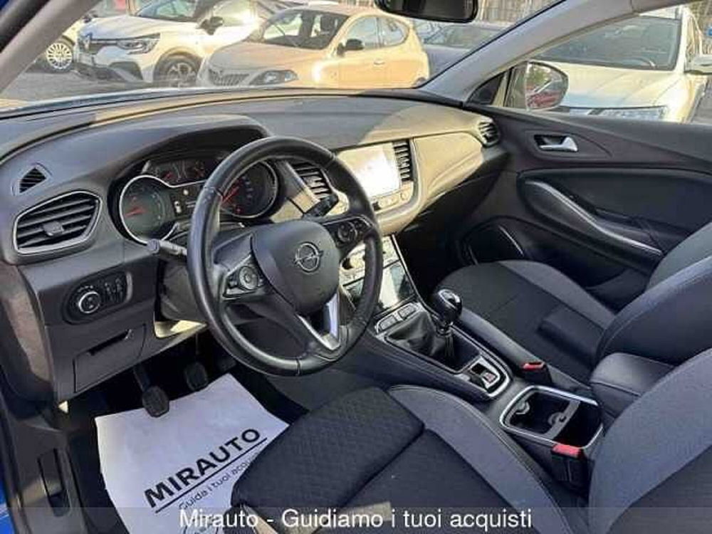 Opel Grandland X usata a Roma (18)