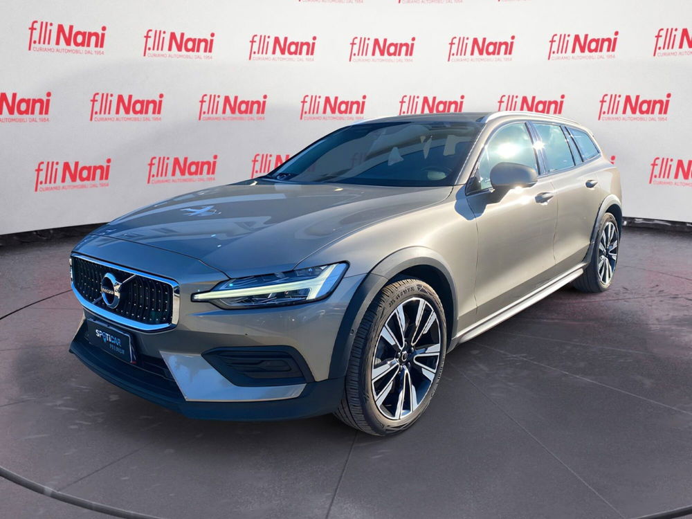 Volvo V60 Cross Country usata a Massa-Carrara