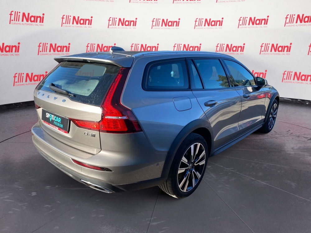 Volvo V60 Cross Country usata a Massa-Carrara (2)