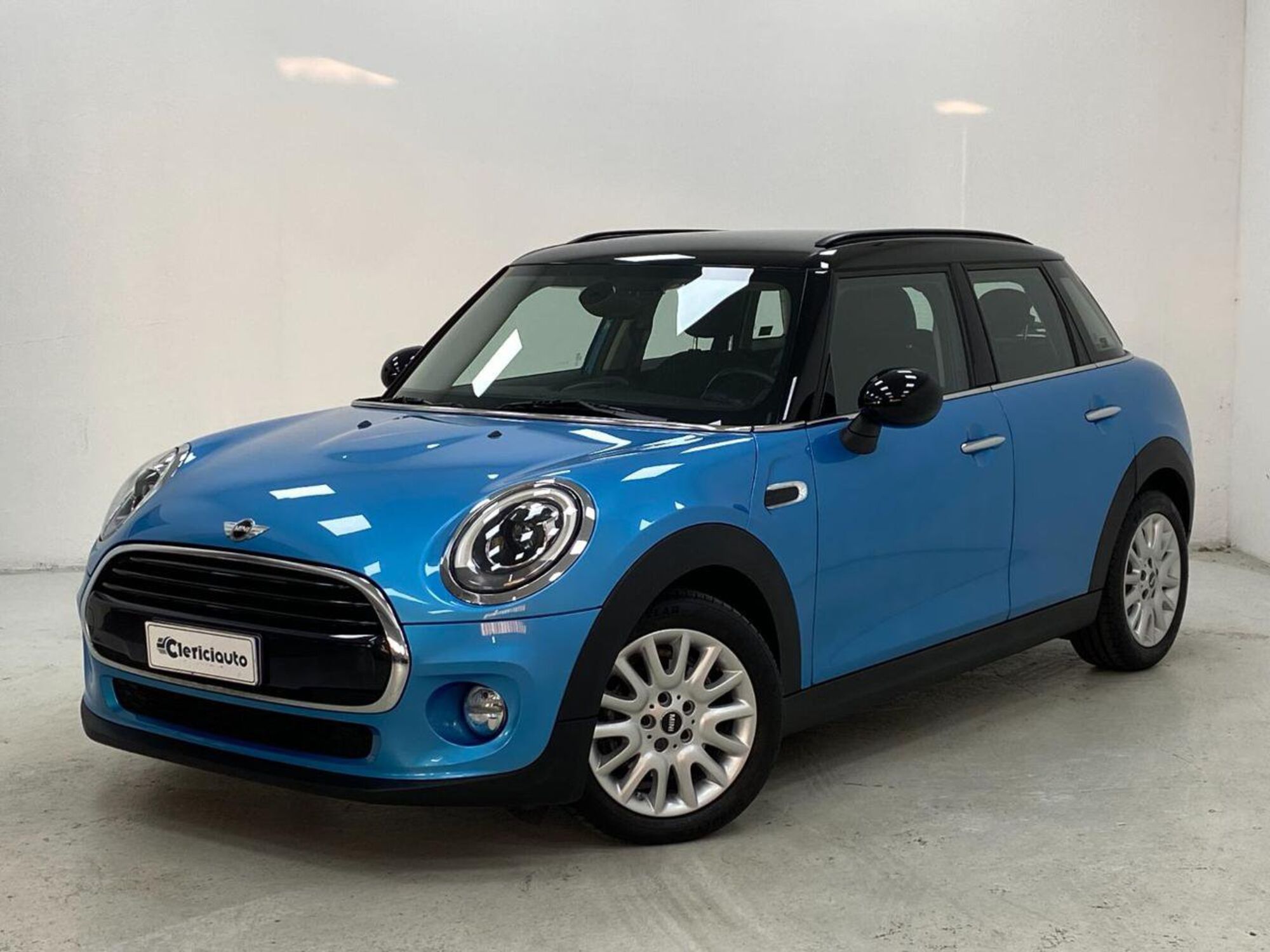 MINI Mini 1.5 Cooper D Business 5 porte  del 2015 usata a Lurate Caccivio